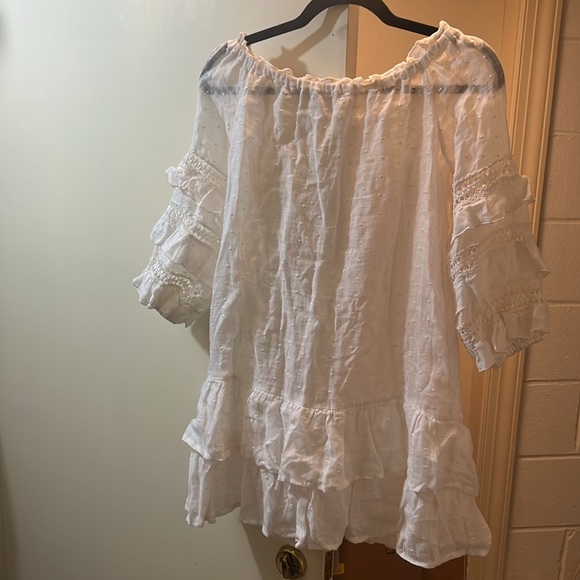 White eyelet and Swiss dot easy linen coverup, size small - Picture 4 of 4